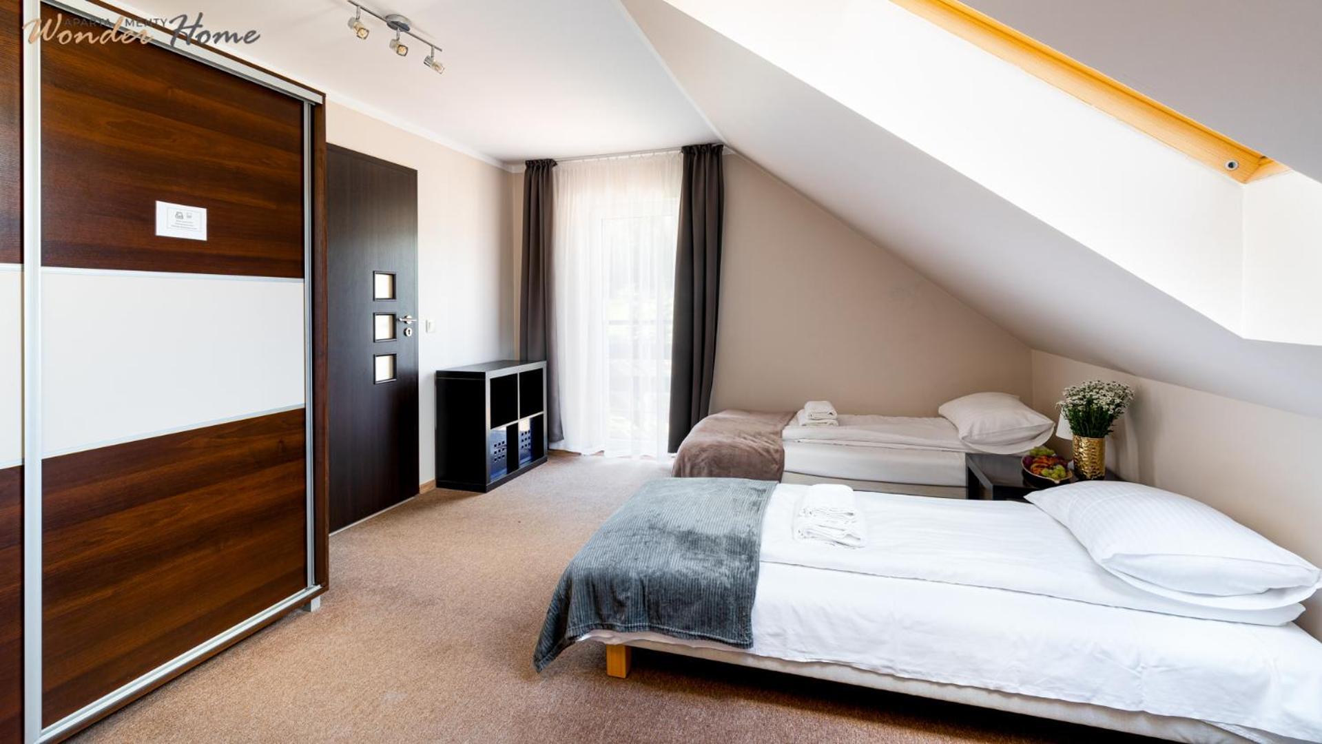 Apartamenty Czerwony Dworek - Duzy Teren Zielony, Plac Zabaw, Miejsce Na Grilla I Staw Z Mozliwoscia Wedkowania, Boisko Mysłakowice Dış mekan fotoğraf