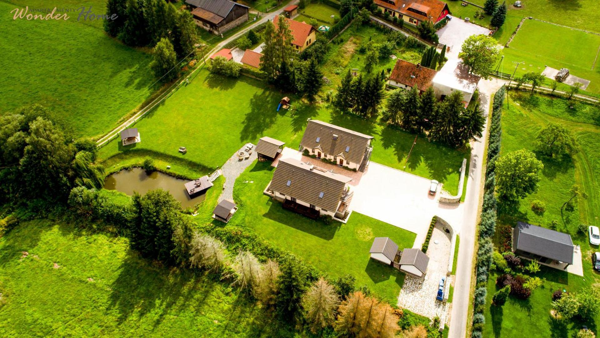 Apartamenty Czerwony Dworek - Duzy Teren Zielony, Plac Zabaw, Miejsce Na Grilla I Staw Z Mozliwoscia Wedkowania, Boisko Mysłakowice Dış mekan fotoğraf